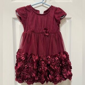 Toddler girls dress size 2t only wore once
